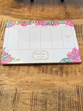 Lilly Pulitzer Pink Floral Weekly Desk Pad Calendar